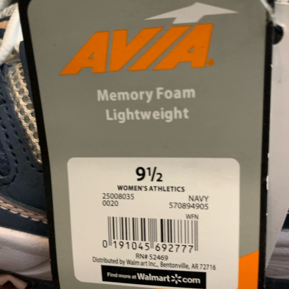 New Avia Women's Blue and Beige Athletic Shoes. Size 9.5 - Picture 9 of 10